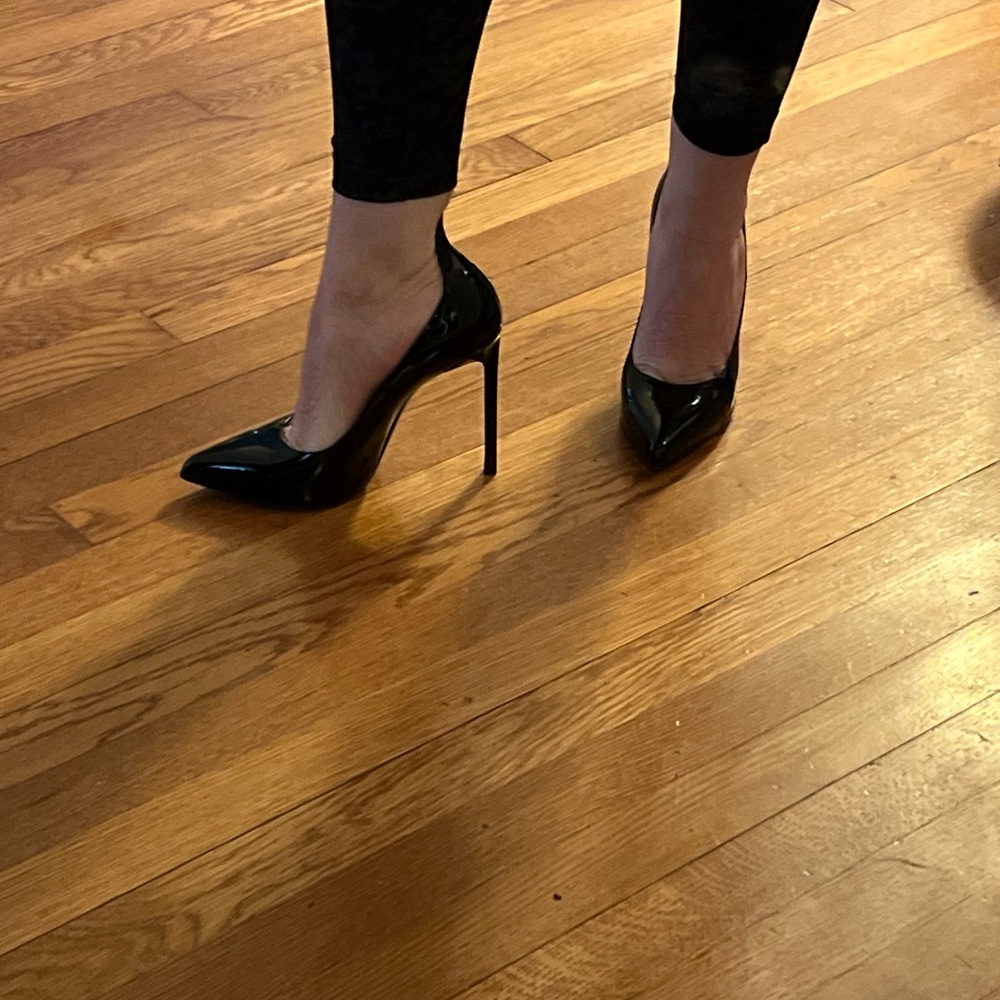 Saint Laurent Glossy Black Heels - Picture 9 of 11